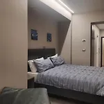 Smart Apartment Sei Chiese - Twa