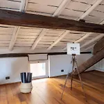Dimora De\' Poeti - 250 Square Meters Attic With Jacuzzi