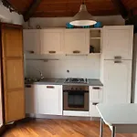 Graziosa Baita In Citta