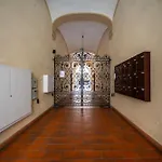 Luxury Flat And Free Parking