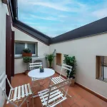 Luxury Flat And Free Parking