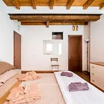 Whouse Suite Apartment Mirasole