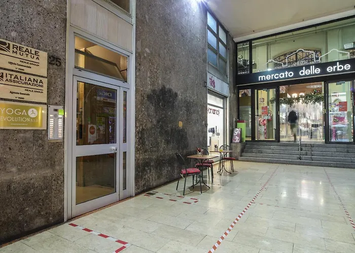 Central Apartment Close To Food And Shopping