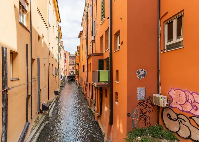 Casa Sul Canale Di Via Piella By Wonderful Italy