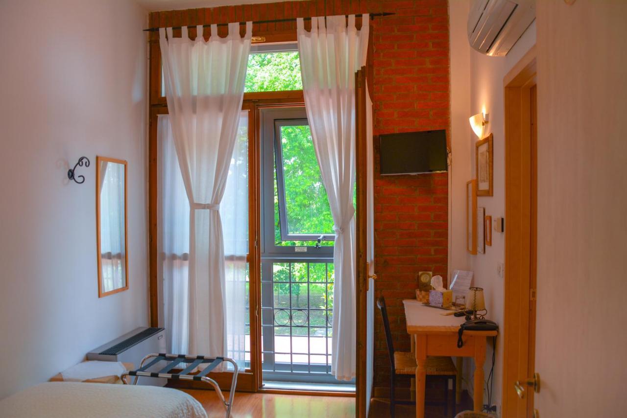 Le Tuie Feriegård Bologna