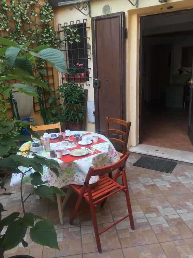 Couette-café Monte Donato Bologne