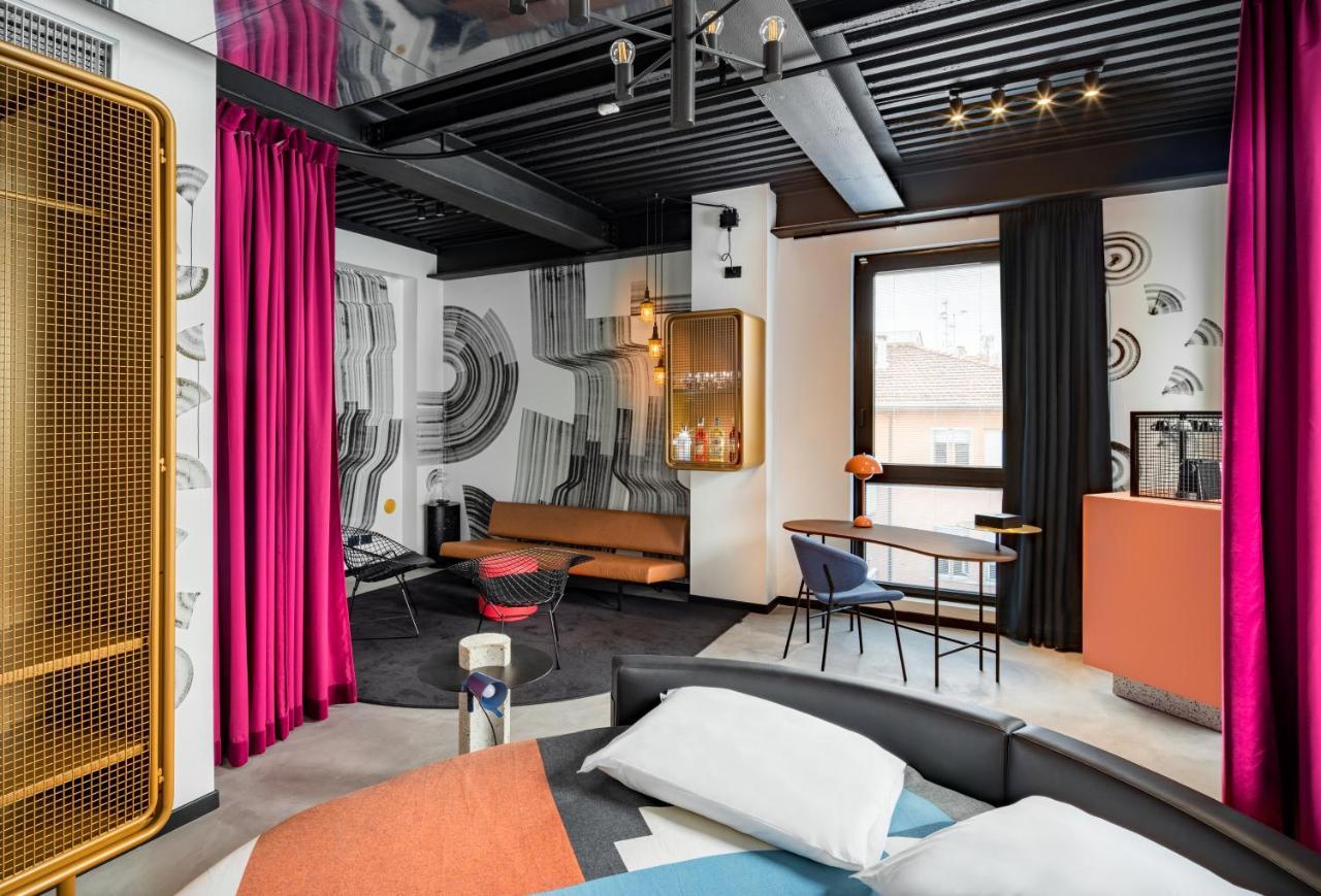 The Social Hub 4*