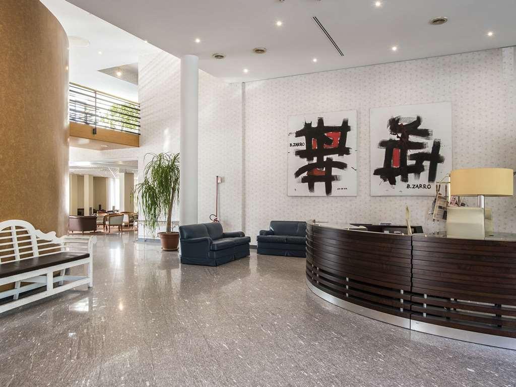 Hotel Flyon & Conference Center Bologna