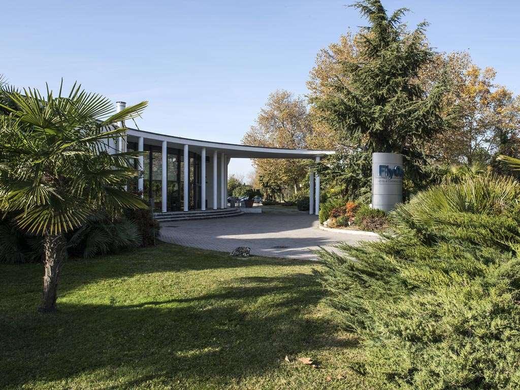 Flyon & Conference Center 4* Bologna