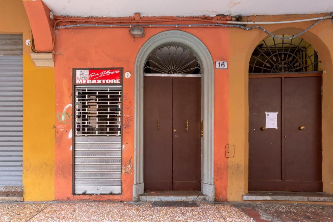 Universita E Centro Storico Mascarella Apartment
