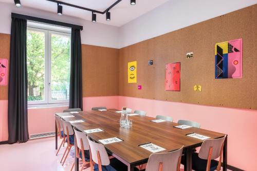 The Social Hub Hotel
