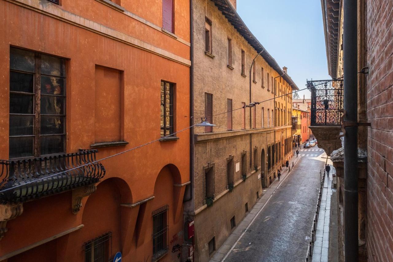 D'azeglio Nel Salotto Di Bologne