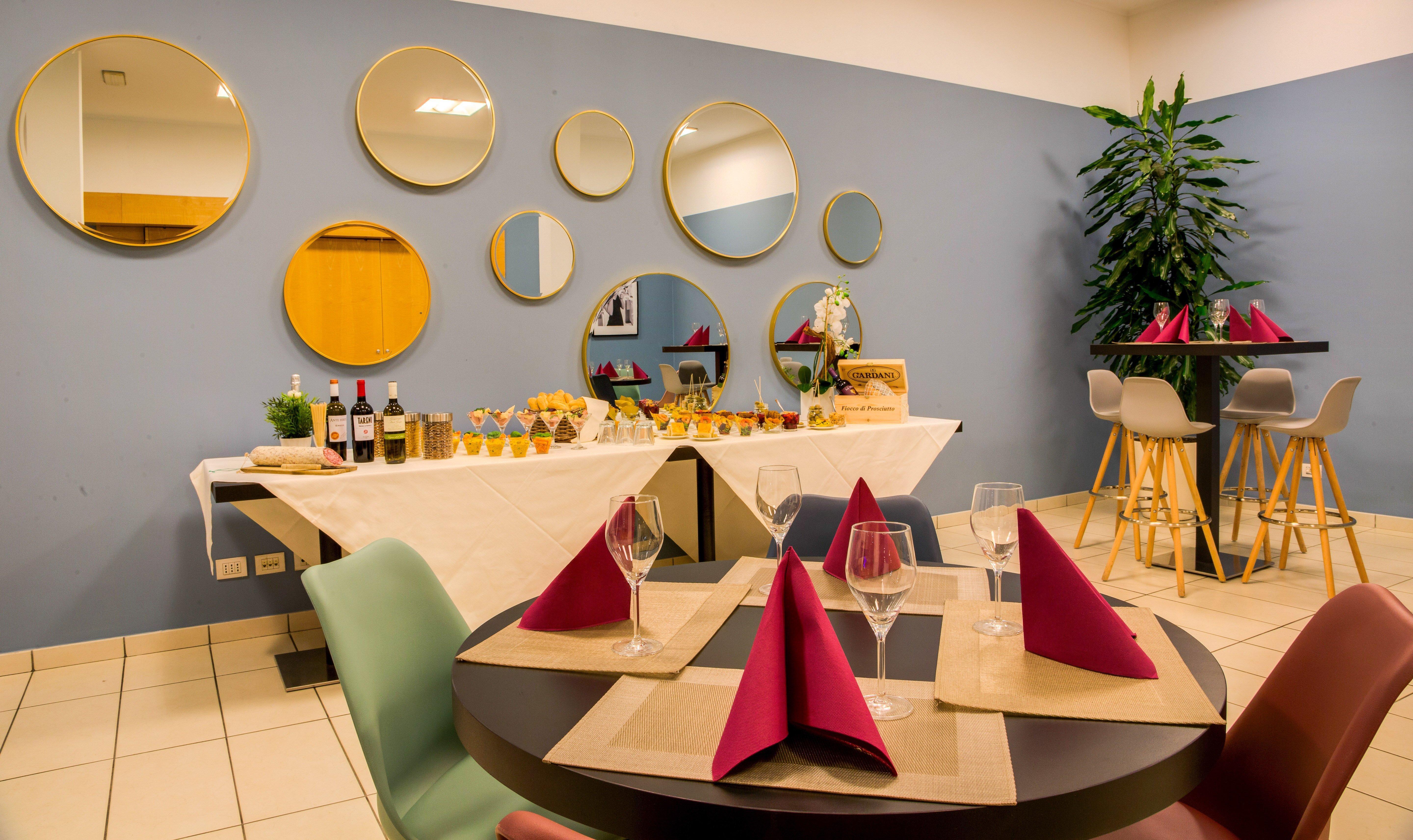 Hotel - Fiera By Ihg 4*
