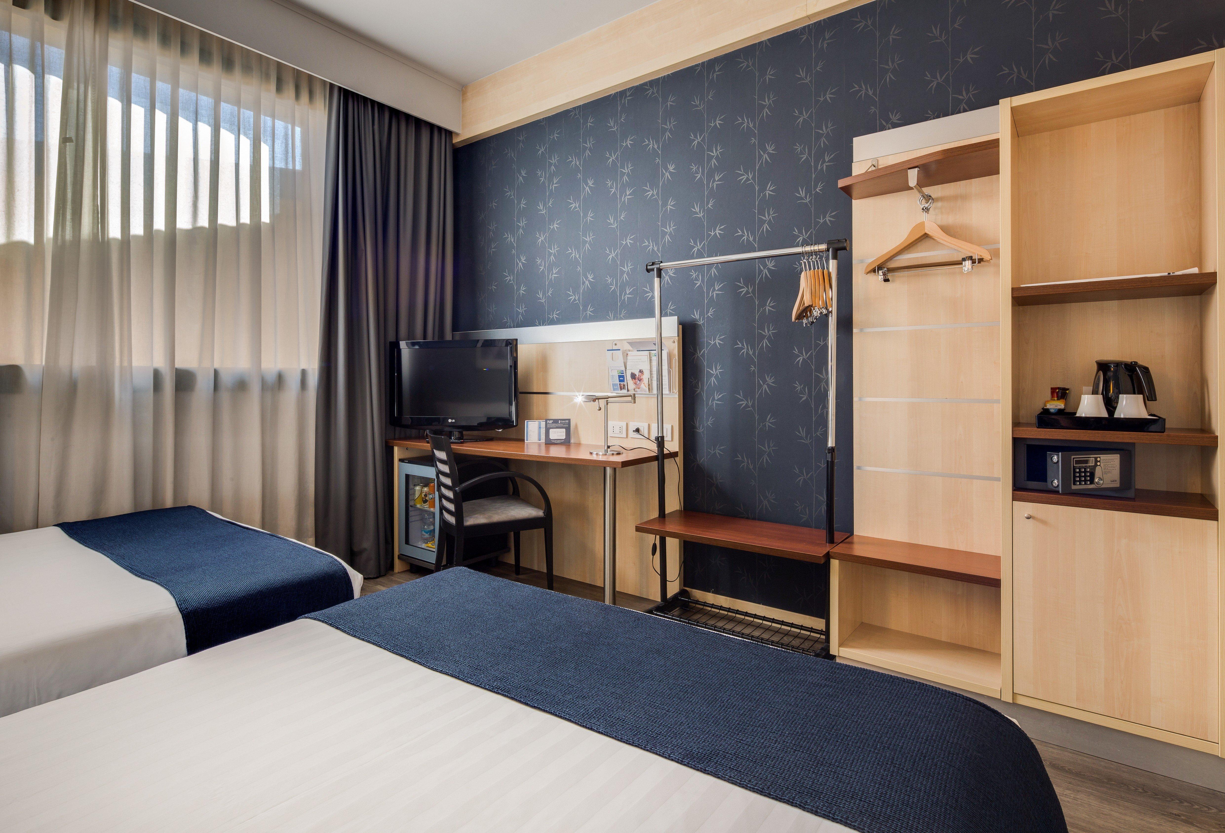 Hotel - Fiera By Ihg 4*
