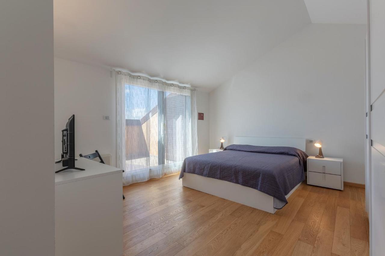 Apartment New!apt 2 Min Walk From Central Station *
