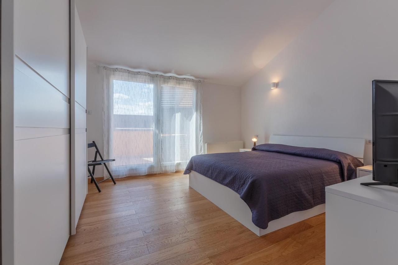 Apartment New!apt 2 Min Walk From Central Station *