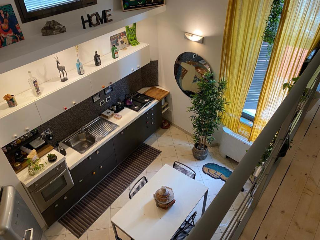 Loft Intero Stile Jungle Apartamento