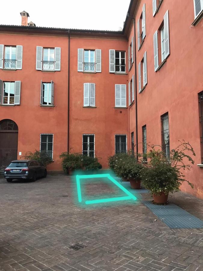 Mini Chic Downtown Apartment Bologna