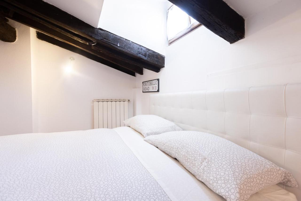 Apartamento Beautiful Penthouse In Center With Balcony Bolonia