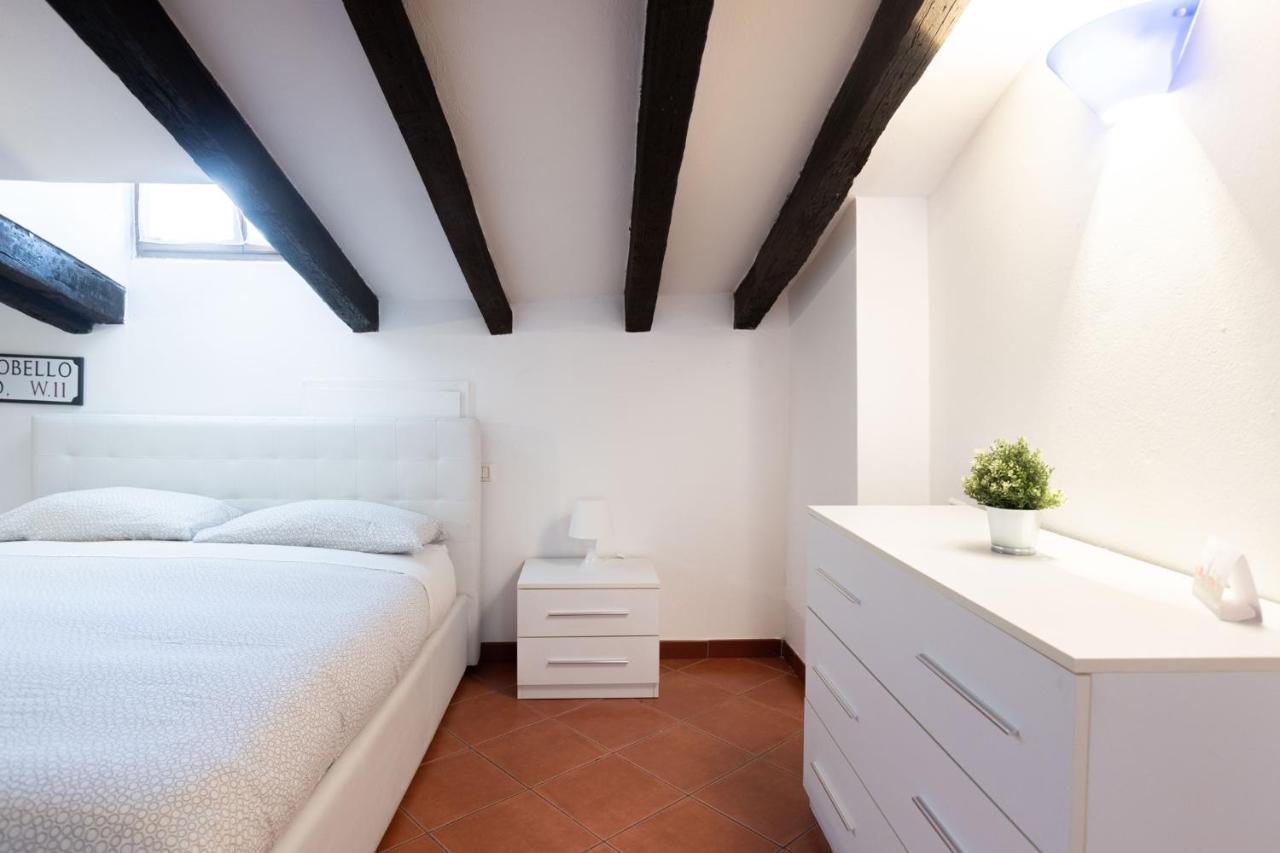 Beautiful Penthouse In Center With Balcony Apartamento *