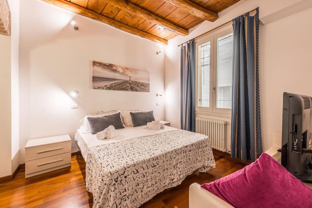 Ab - Via San Vitale 126 Apartamento
