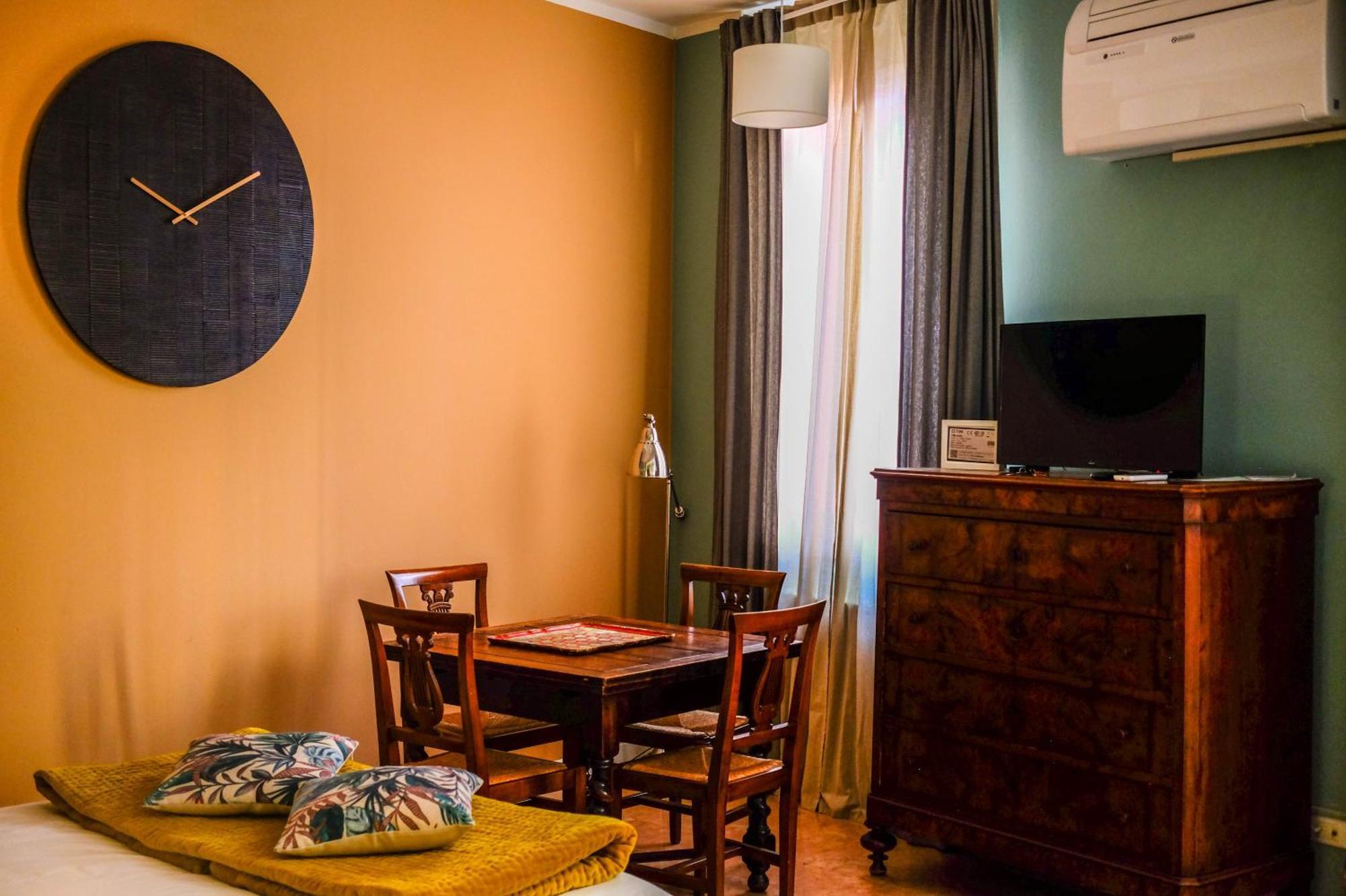Canard Apartment