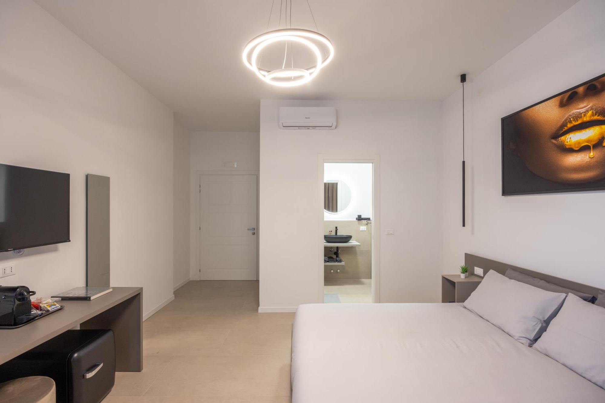 Luxury Station Guest house