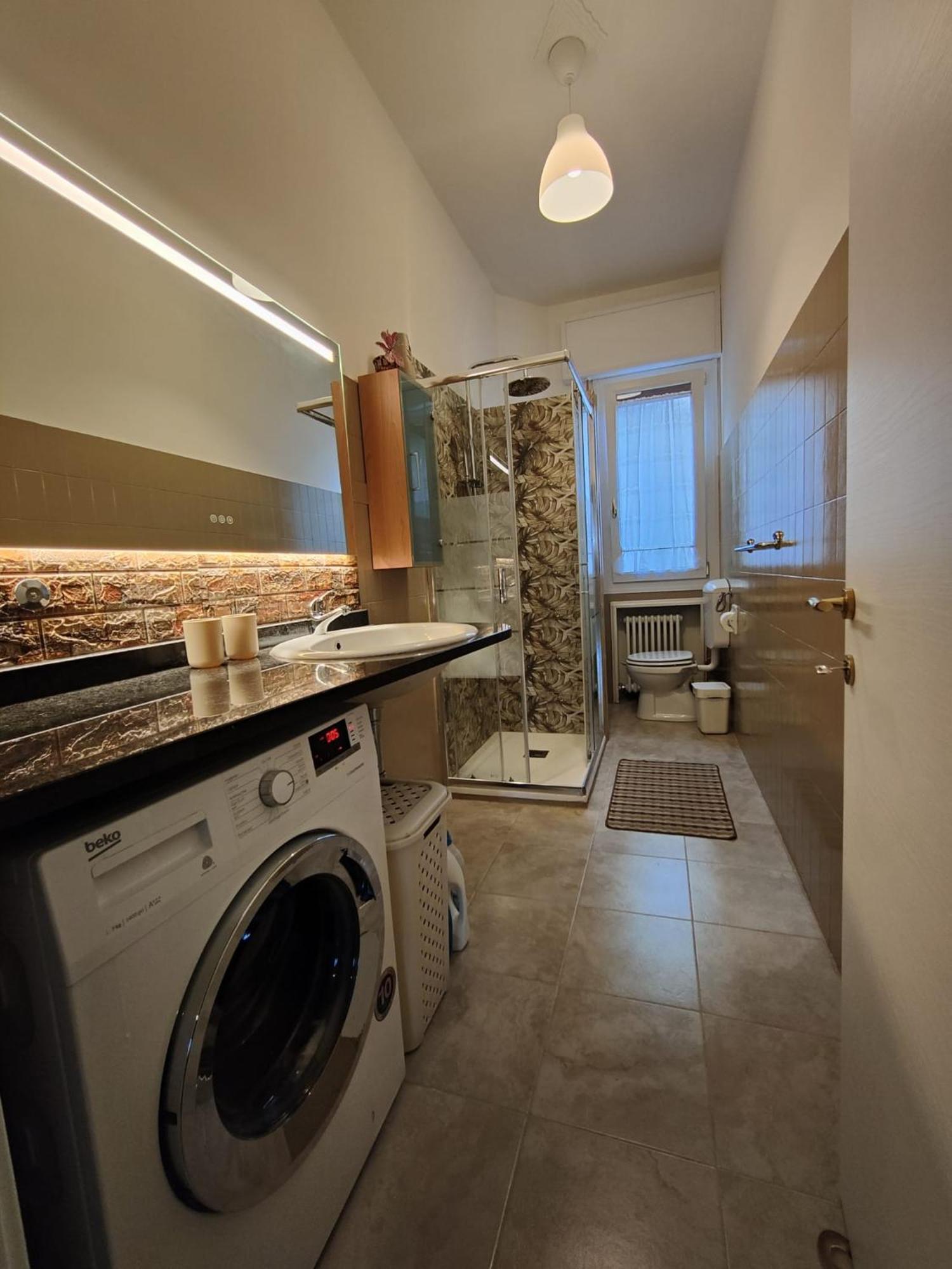 Appartement Elegante 90 Mq Zona Corticella Fiera