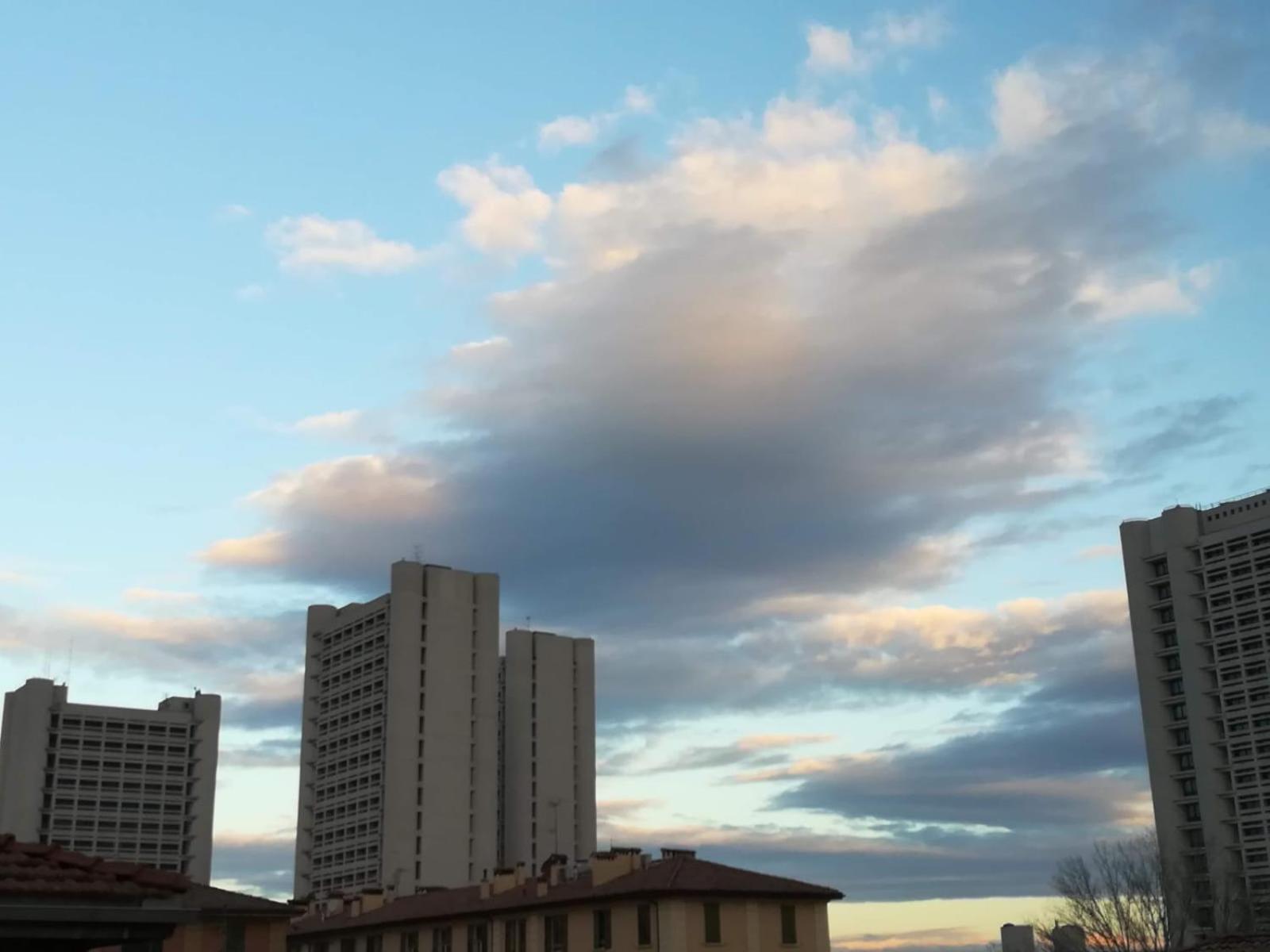 Nuvole In Affitto *