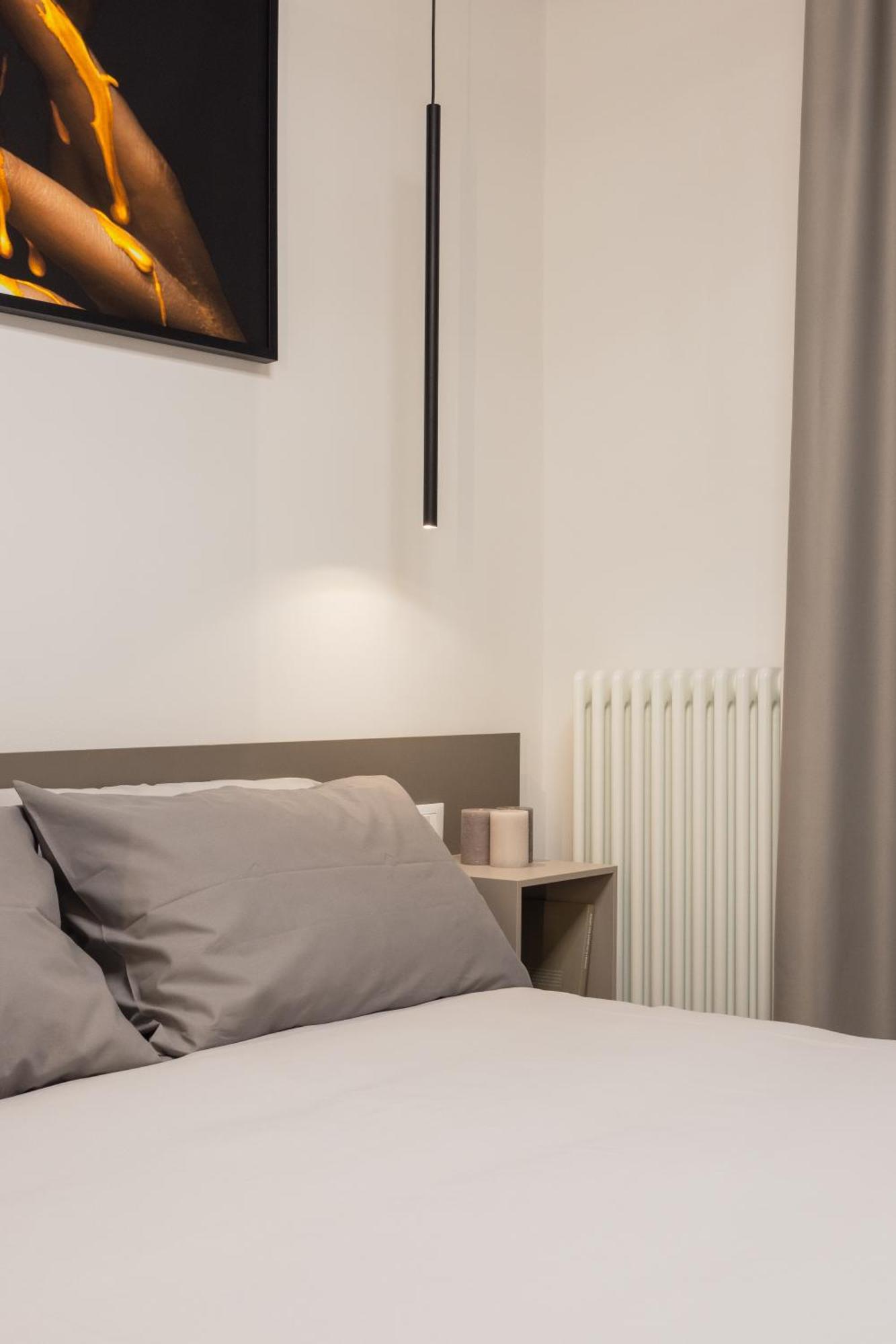Luxury Station Guest house *
