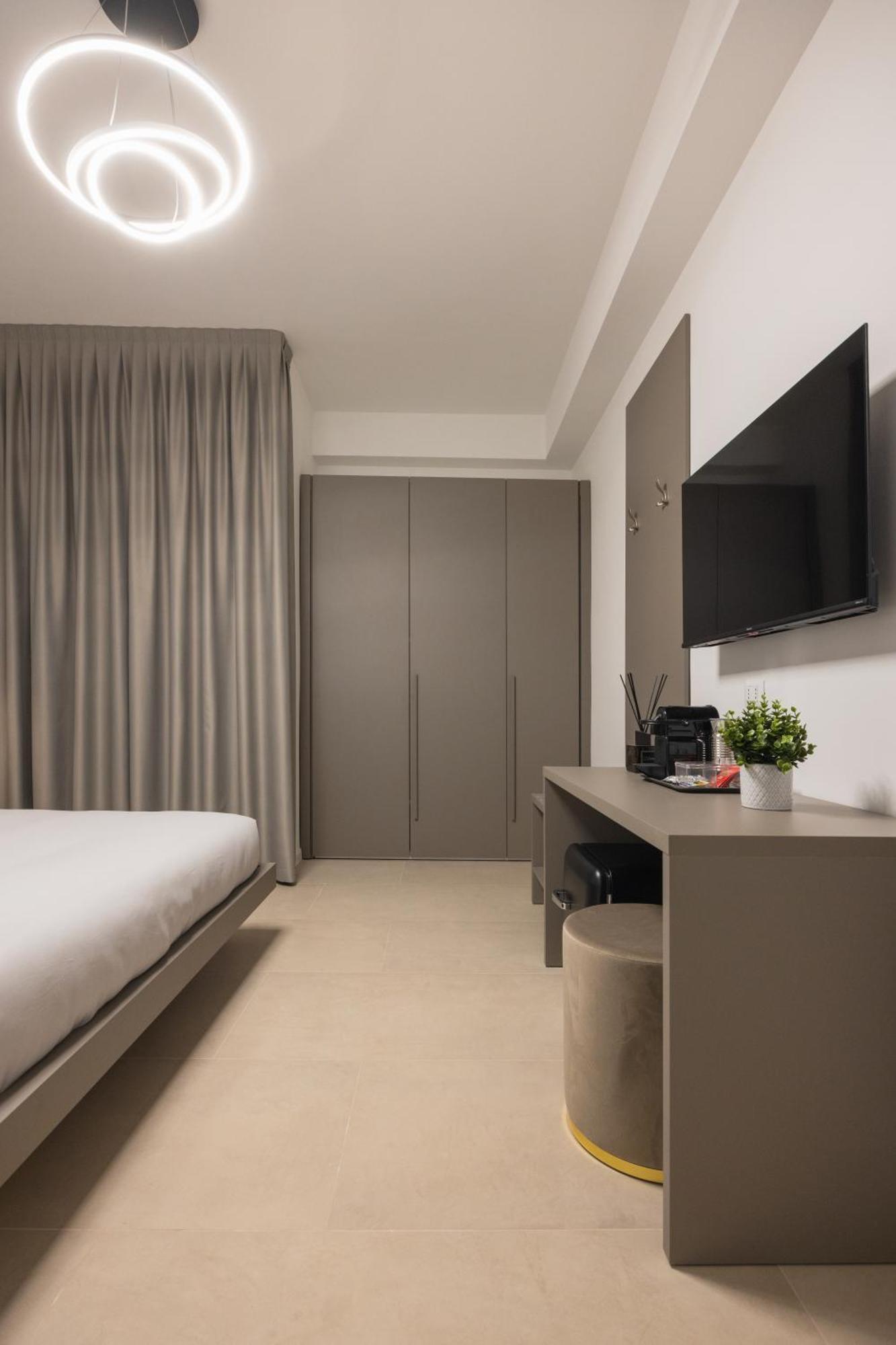 Luxury Station Guest house