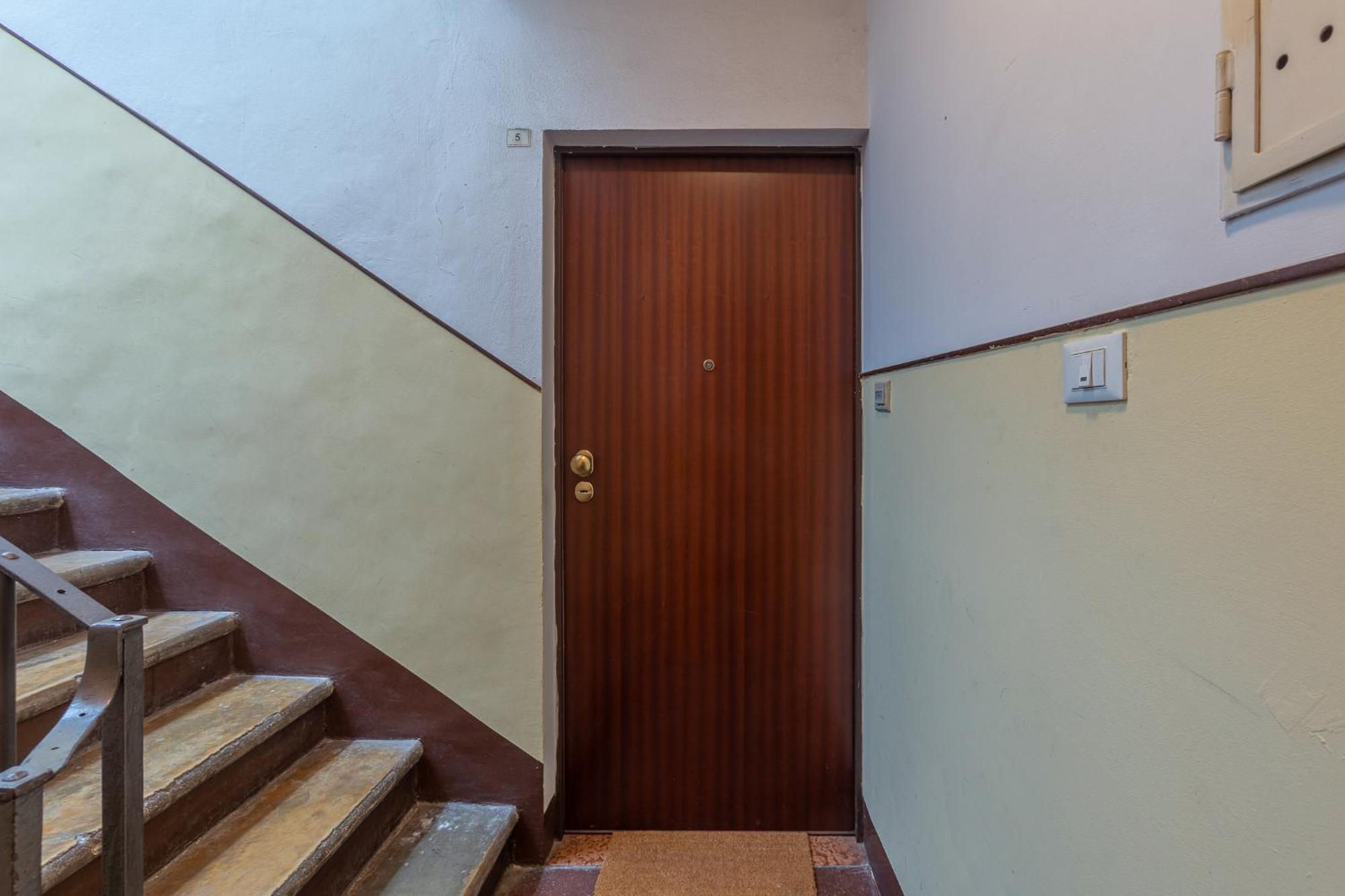 Saragozza Modern Apartment