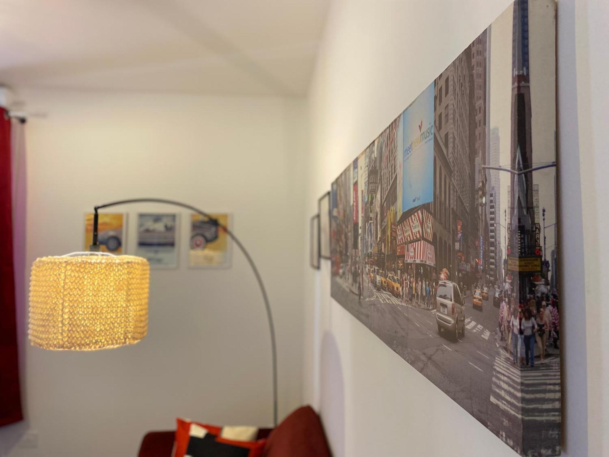 Guest house Urban Nest Red Carpet