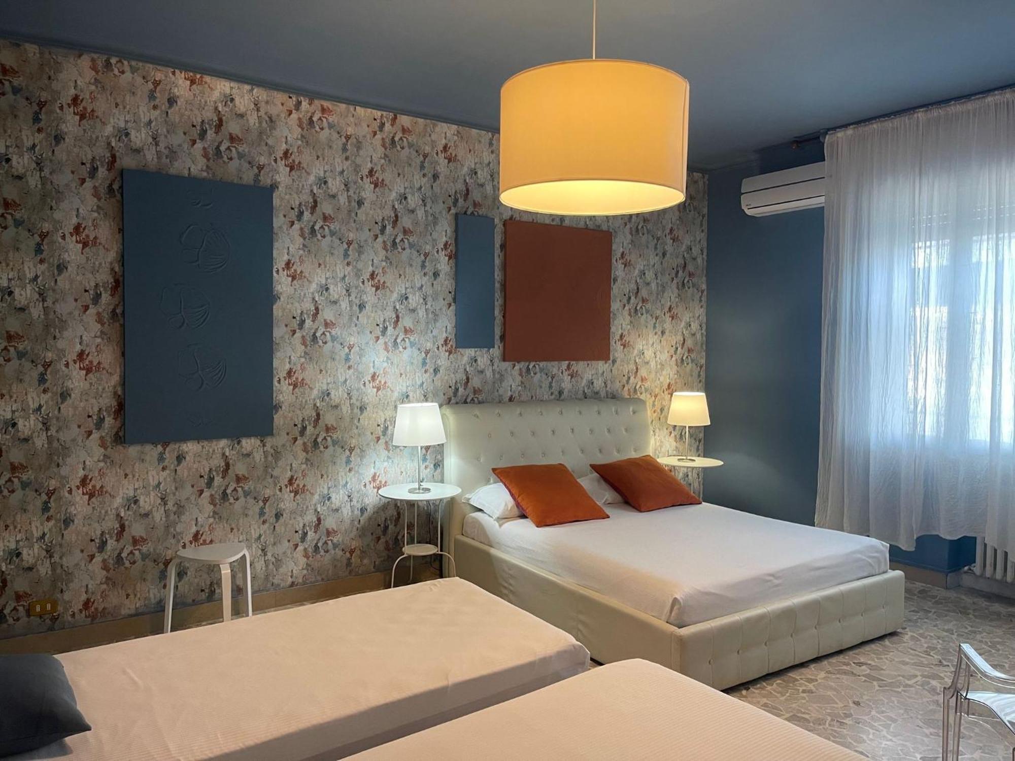 Central Suite Bed&Breakfast Couette-café *