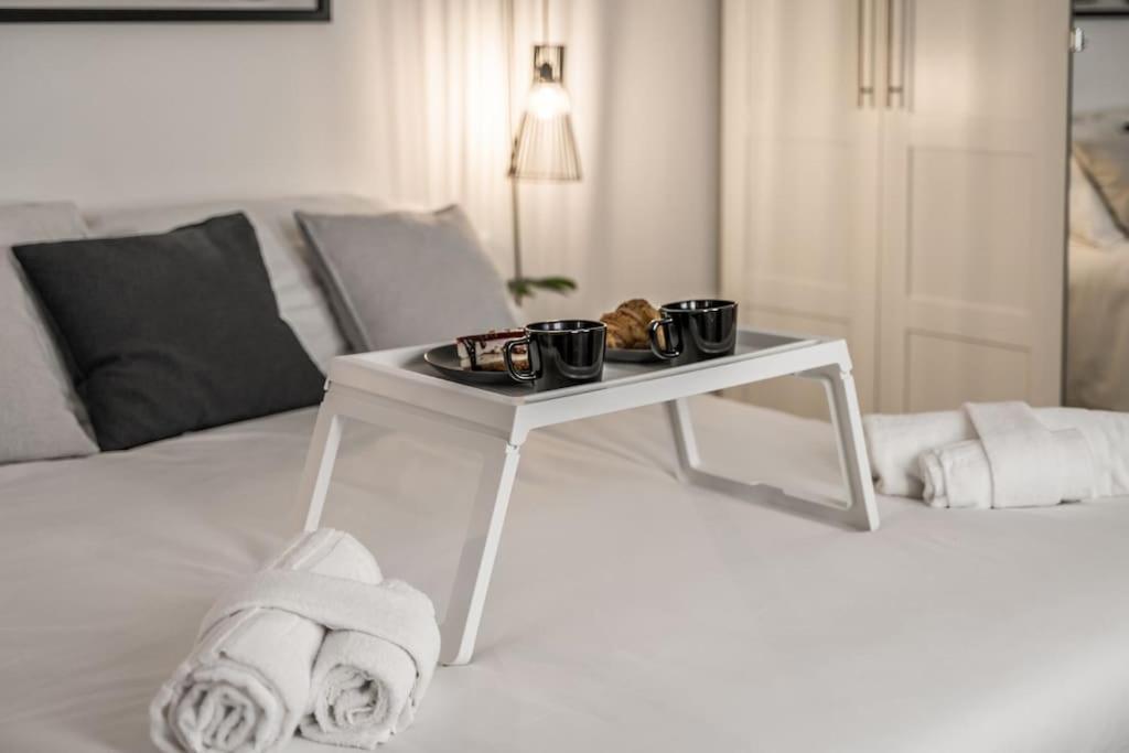 Ab - Via Arienti 15 Apartamento *