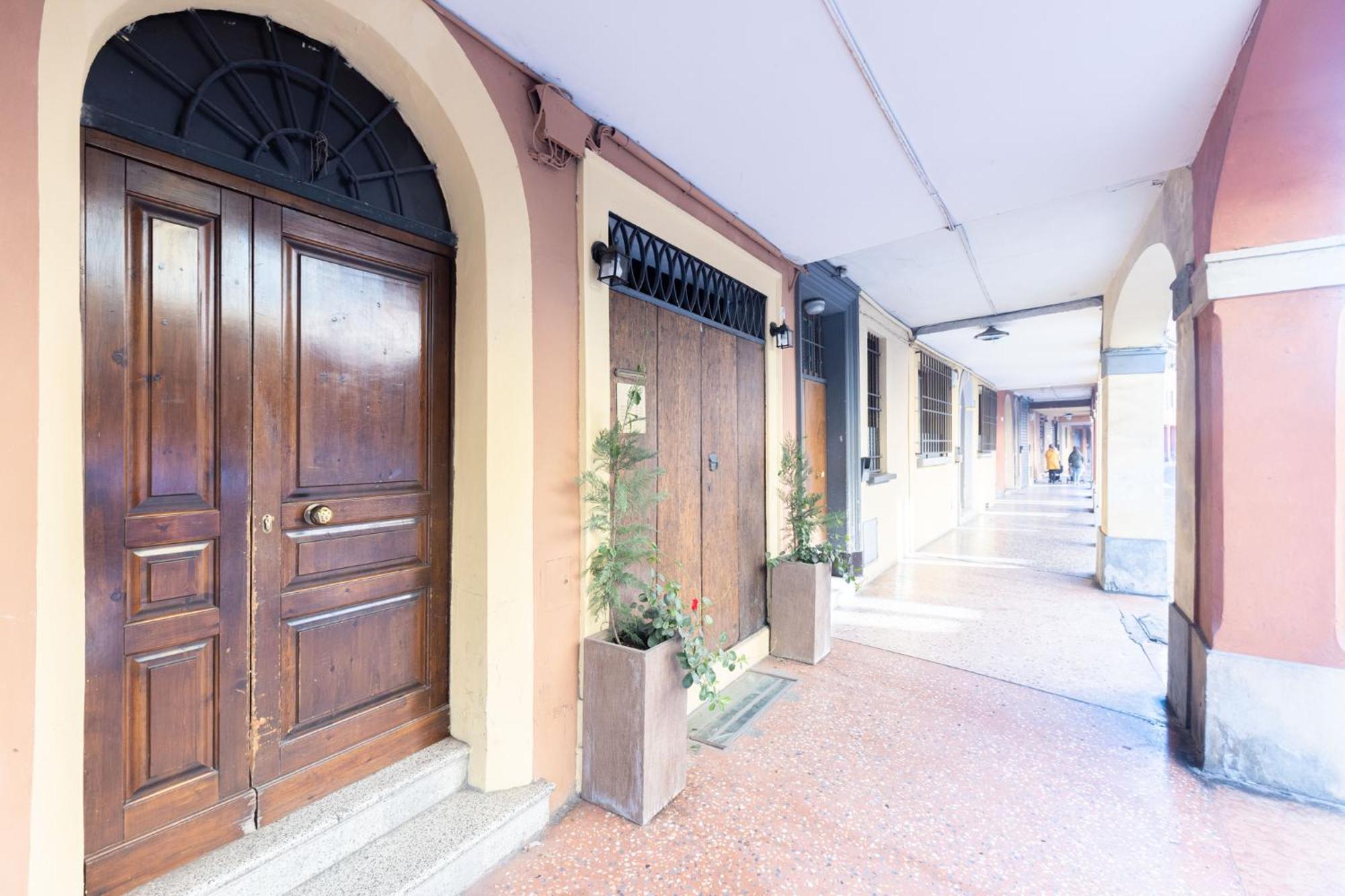 Apartamento Beautiful Penthouse In Center With Balcony Bolonia
