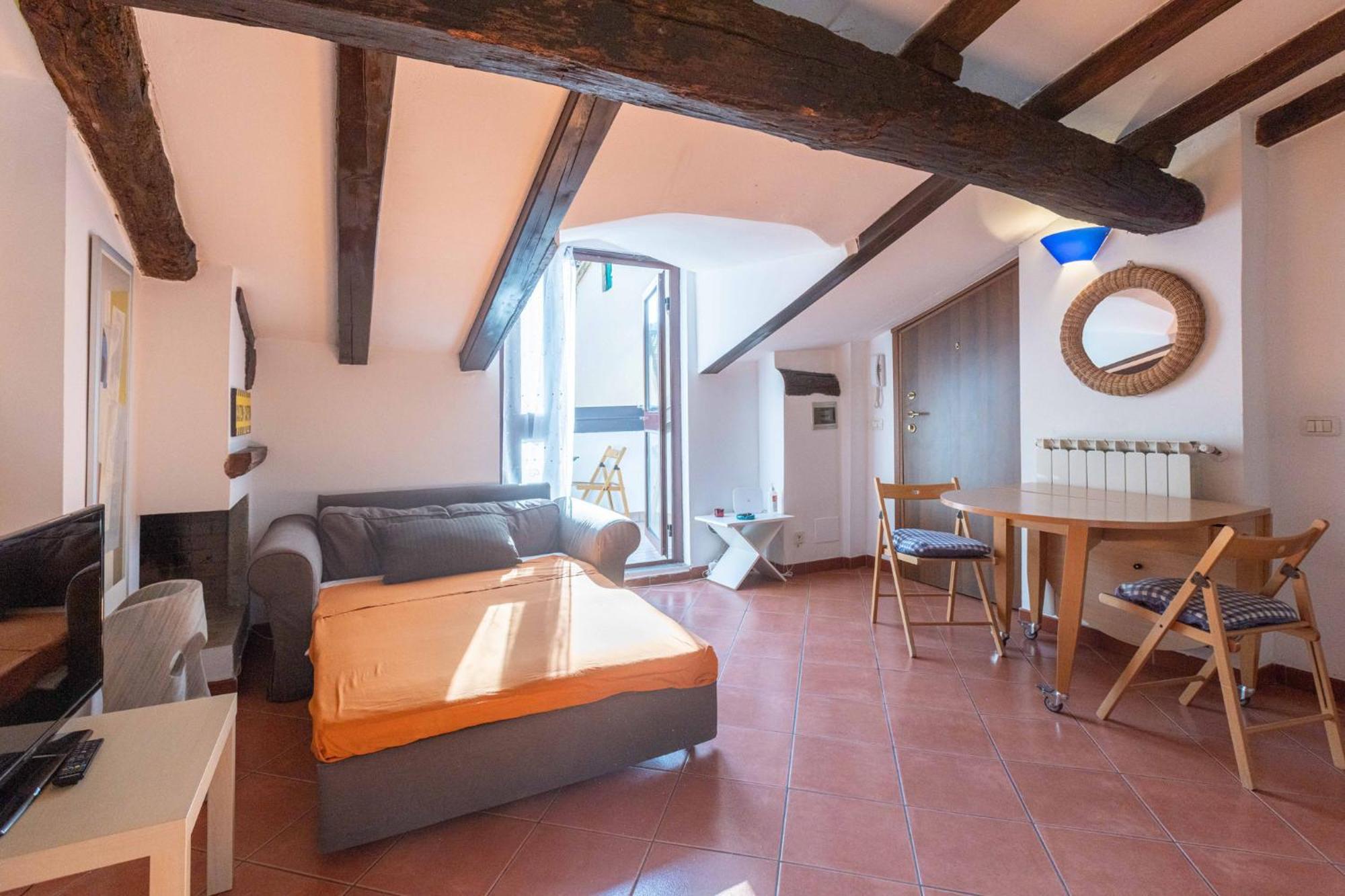 Beautiful Penthouse In Center With Balcony Apartamento