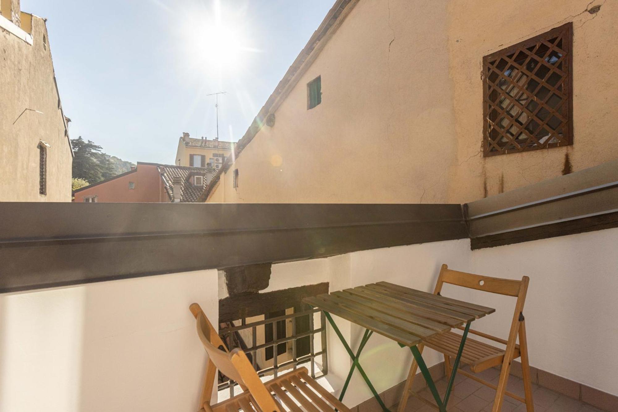 Beautiful Penthouse In Center With Balcony * Bolonia