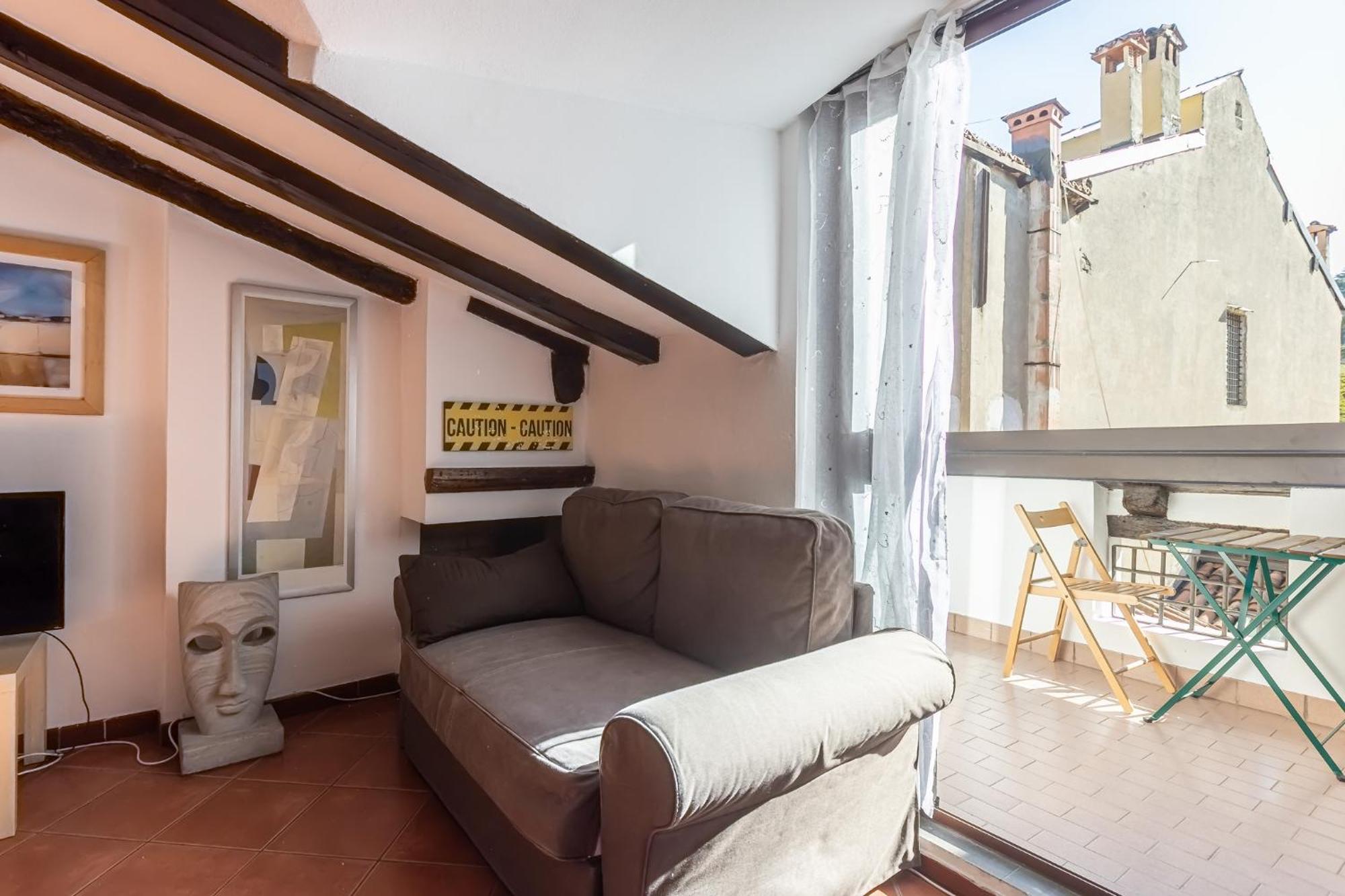 Beautiful Penthouse In Center With Balcony * Bolonia