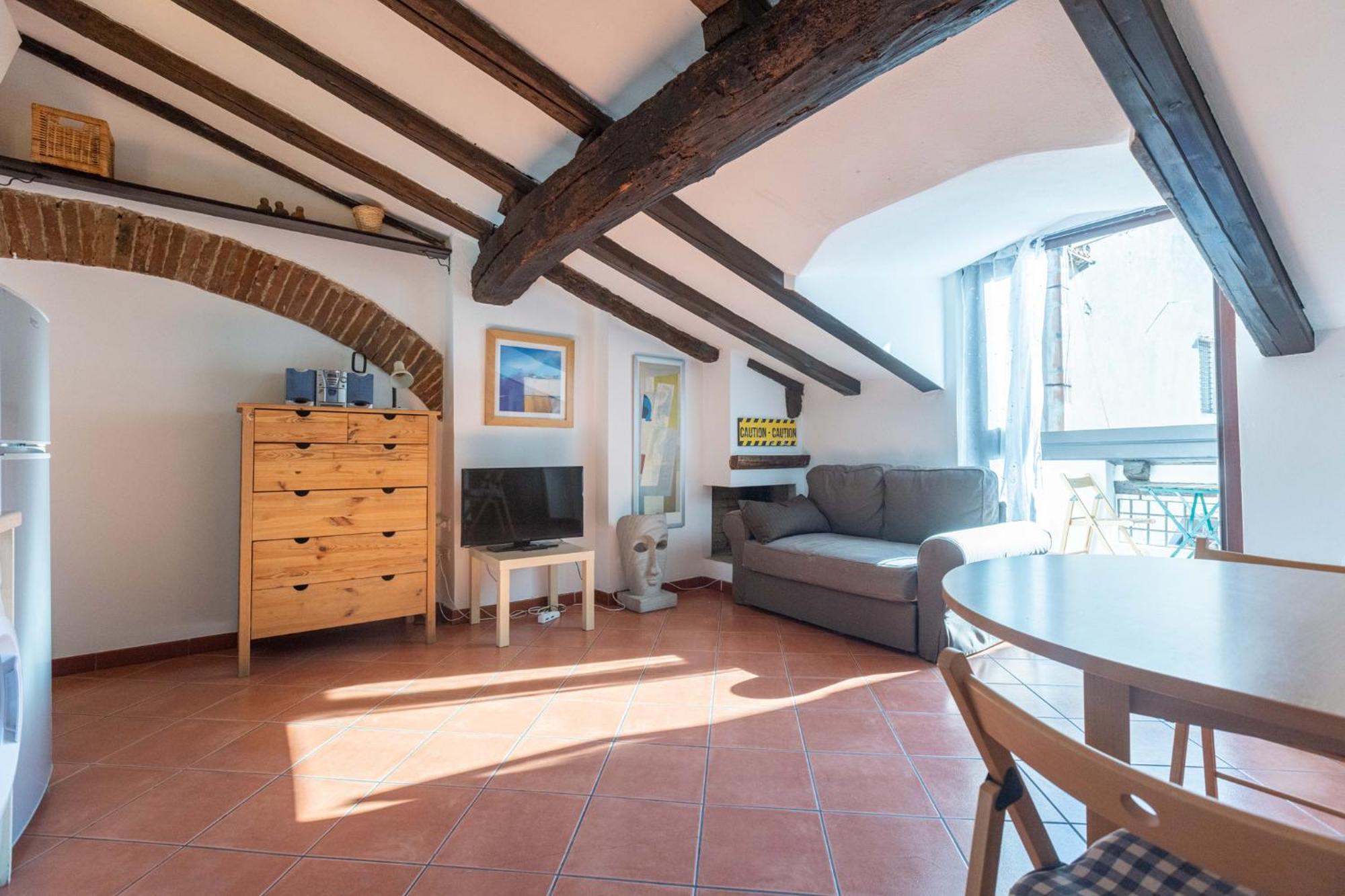 Beautiful Penthouse In Center With Balcony Apartamento Bolonia