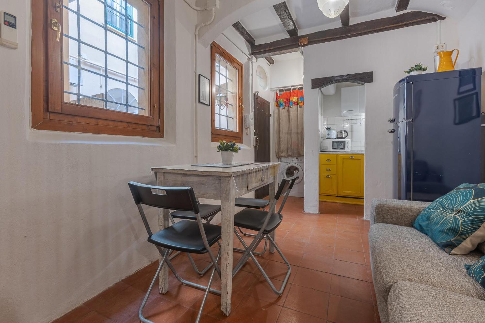 With Private Courtyard! Apartment