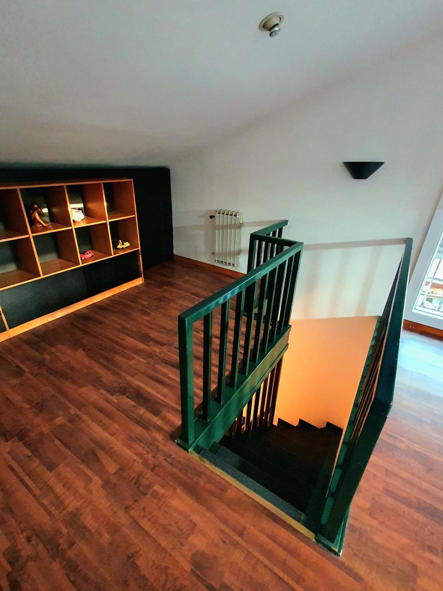 Bright With Attic Apartment *