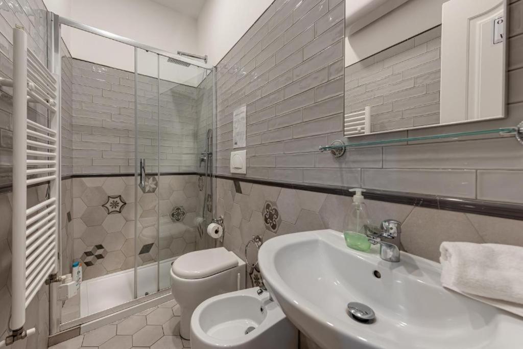Al Tribunale - And - Bedinbolognacentro Guest house *