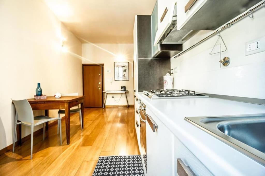 Casa Riva Romance