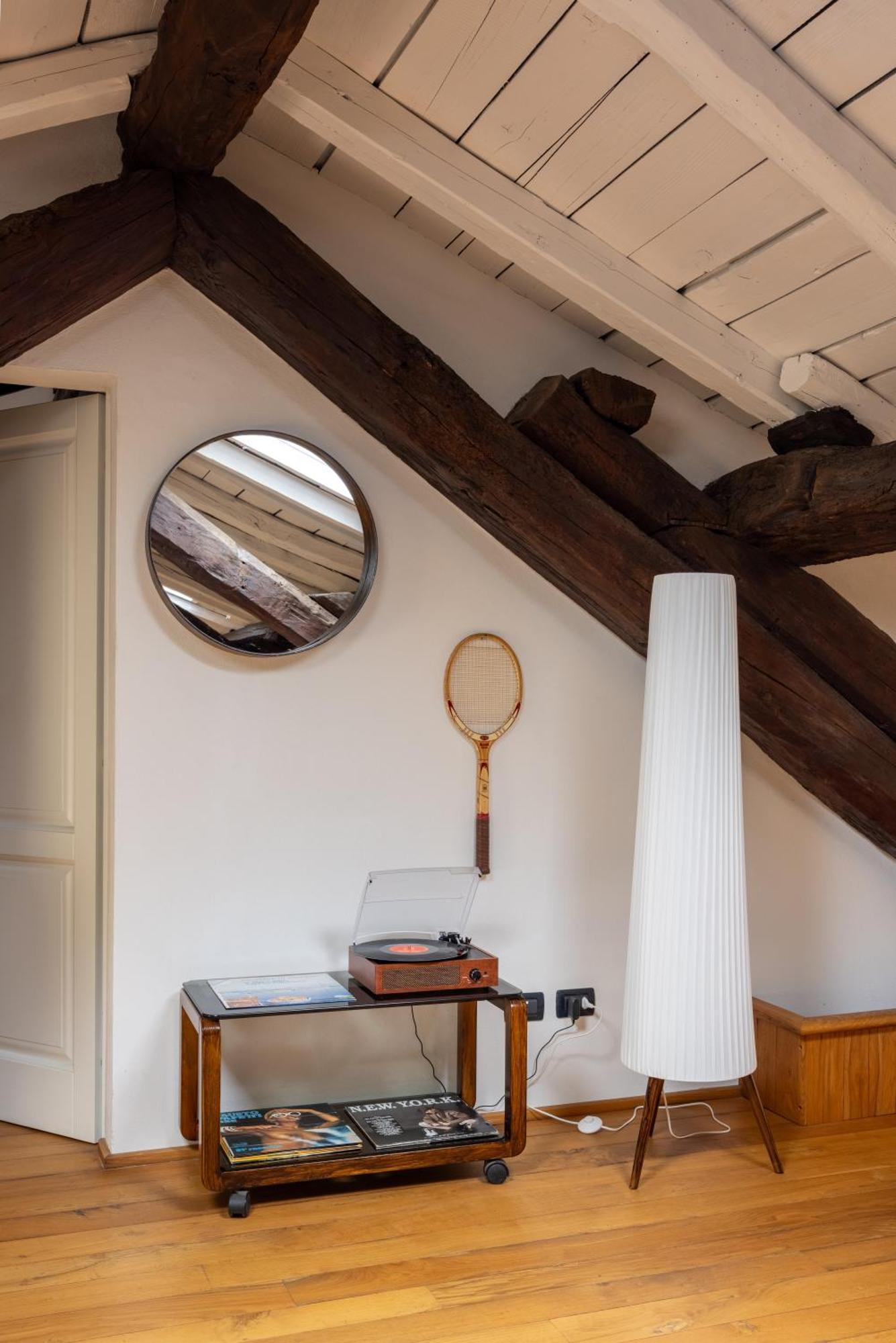 Dimora De' Poeti - 250 Square Meters Attic With Jacuzzi Appartamento