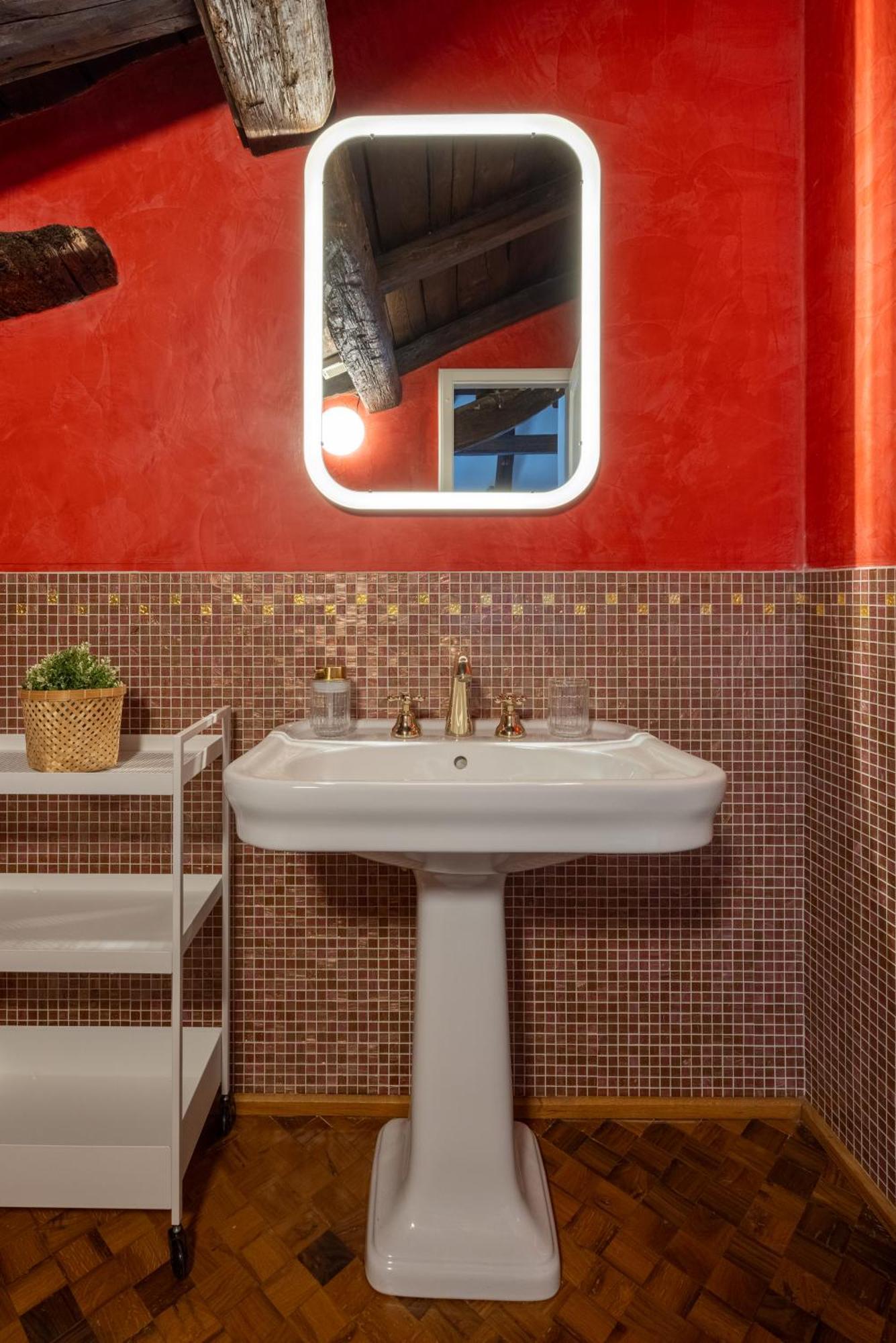 Dimora De' Poeti - 250 Square Meters Attic With Jacuzzi Appartamento *