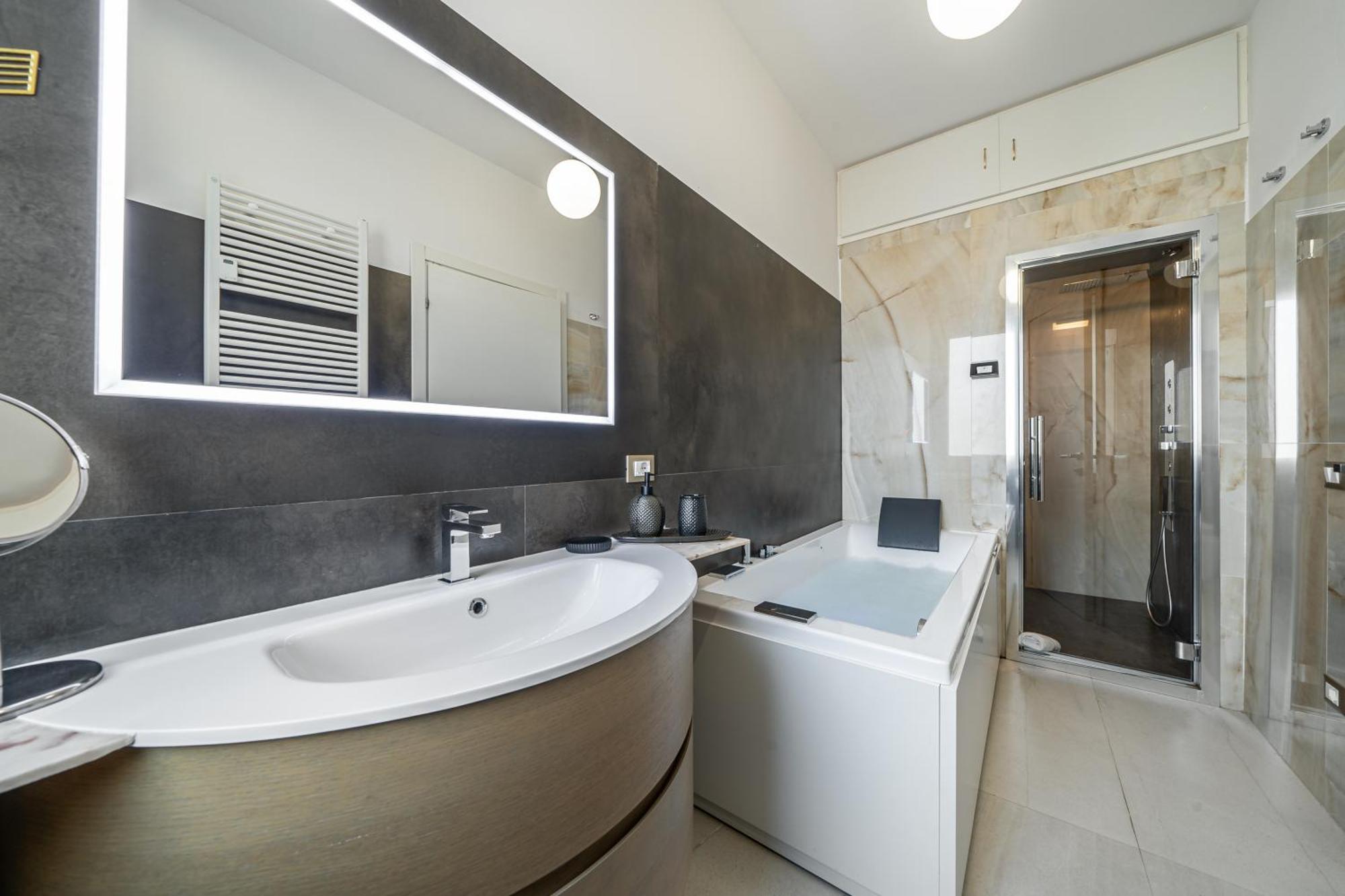 Appartement Via Indipendenza - Attico Di Lusso Con Piscina Bologna