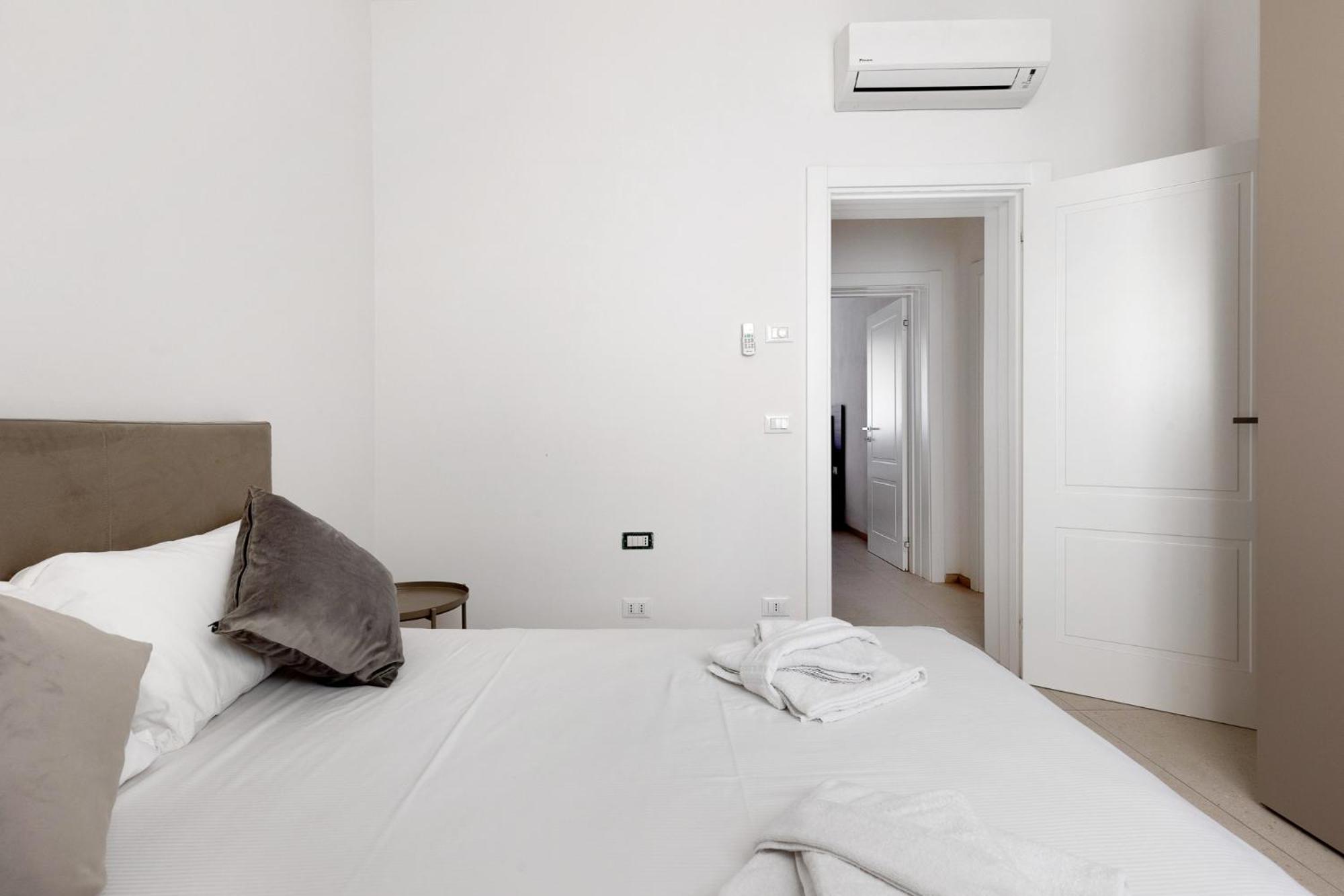 Le Dodici Porte - Porta Mascarella 2 By District Apartment