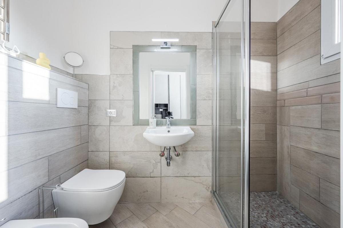 Train Station Deluxe 3 Bath Appartement