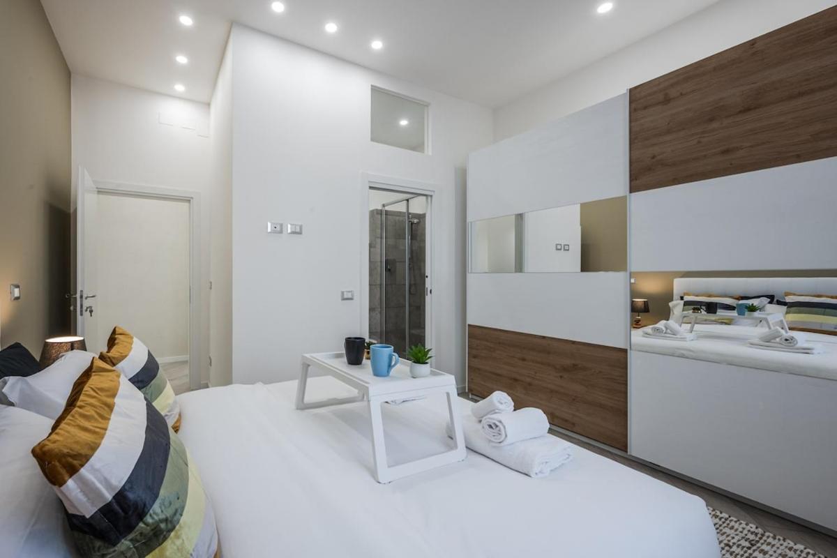 Train Station Deluxe 3 Bath Appartement